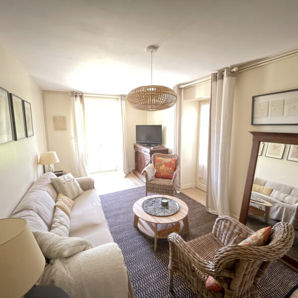 18086b311617858fa0c586a844cc573f