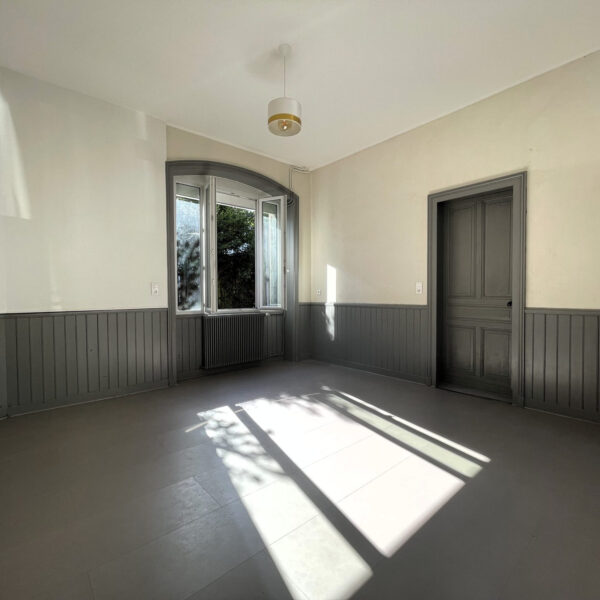 194f04fc0b2819c7d25a8e7a9c6c3953