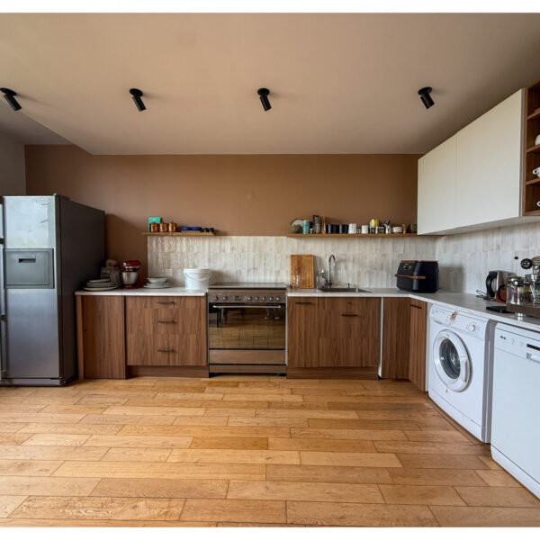 216cca9a77bf8f03f0ec6f84e9f742a6