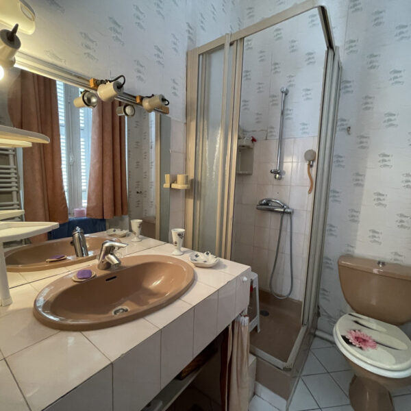 98bc271ddb00767cf819755d8f3571f4