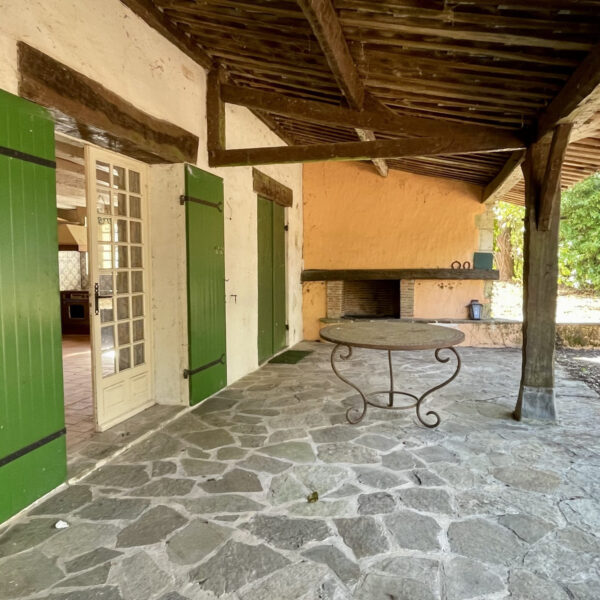 9aee1d6637d1bc1e492f7d1d12cd46bb