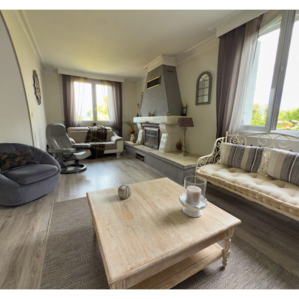 b0c3efbf7ec2d449f428bb0669990ce5