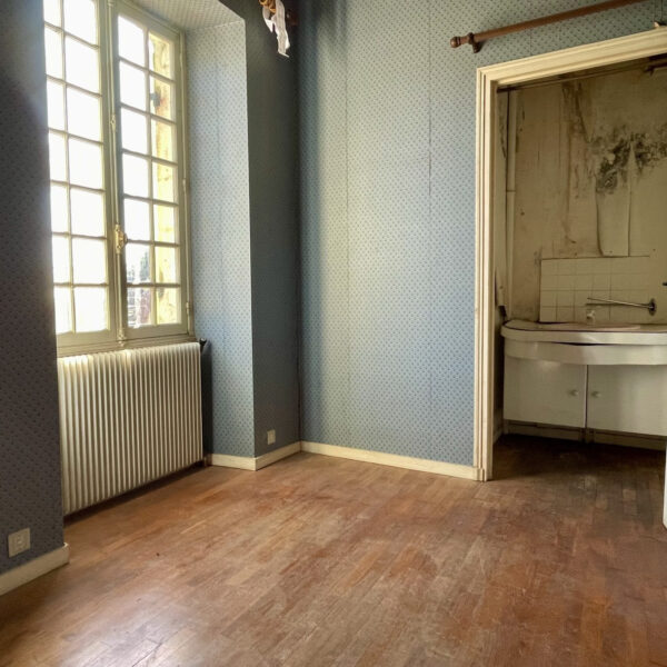 c35cdb47a4cee46b7003840d7a0f54e9