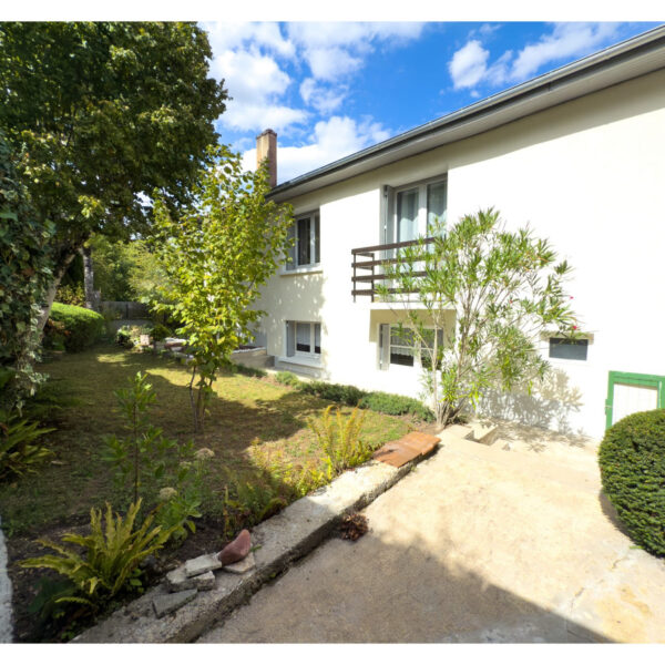 ddaceef724e94af15c438d2f424d41b2