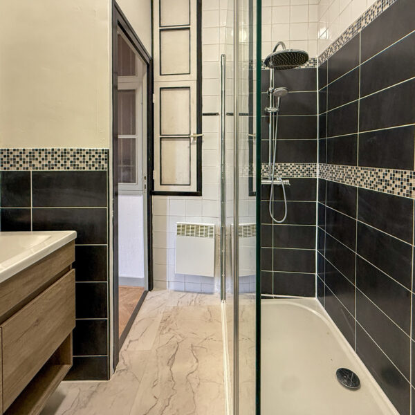 photo_44b85e570cf6d1affe5f34fc8f0d592f