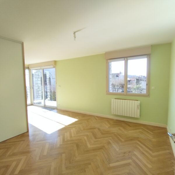 photo_8a38b48d8f8f38c40f5905aaa96ae762