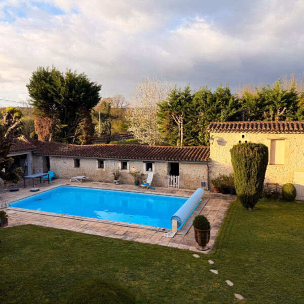 photo_e9e6f601421c074196922a6a8e42c198