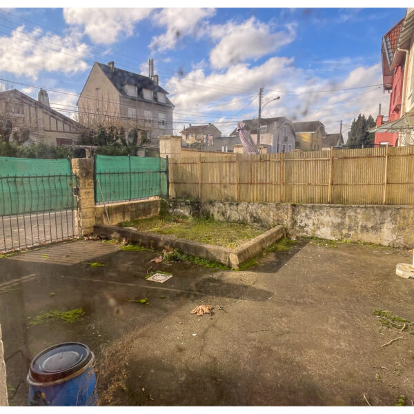 photo_f64ca68e7424759ad7b7ac4c816b09c0